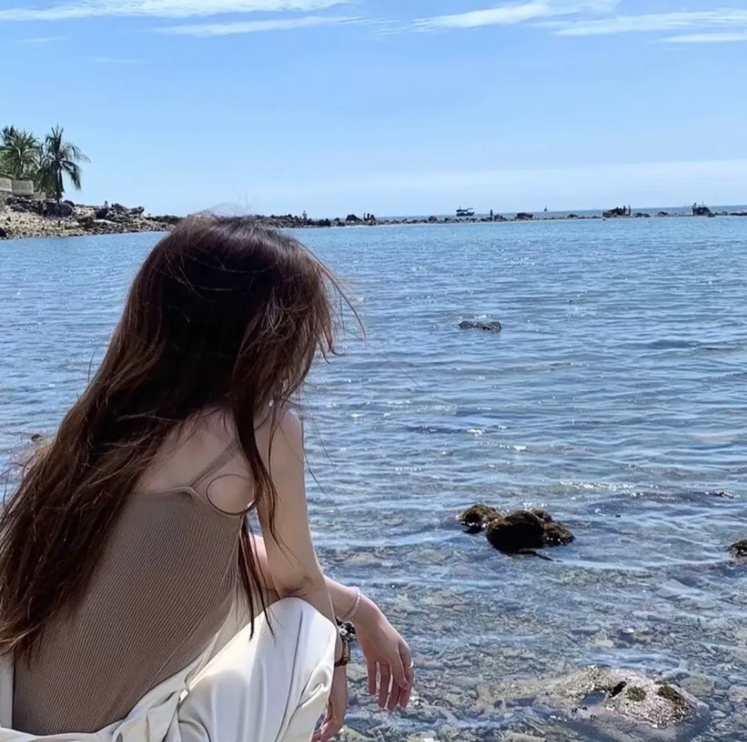 茀兰德海报