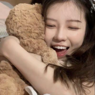 阿依达海报